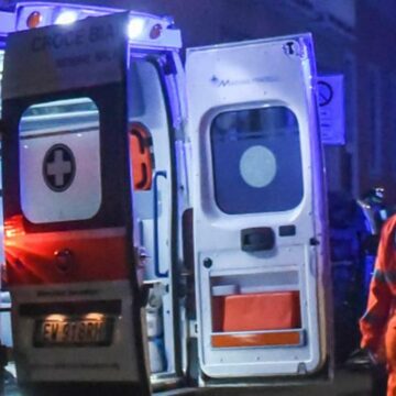 Moto travolge monopattino,  morti due giovani di 16 e 22 anni