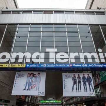 Termini, 35enne tenta rapina, paura alla stazione