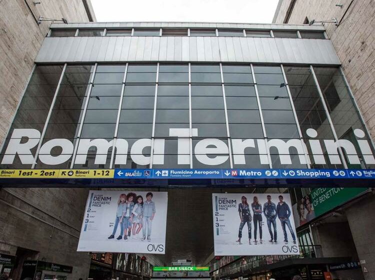 Termini, 35enne tenta rapina, paura alla stazione