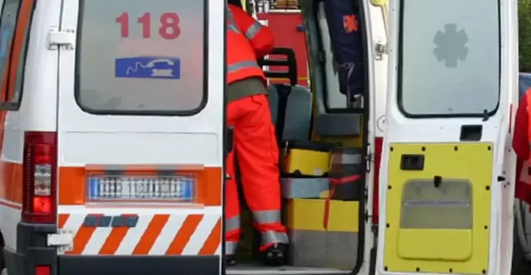 Civita Castellana, crolla il controsoffitto di una casa antica: ferito il proprietario