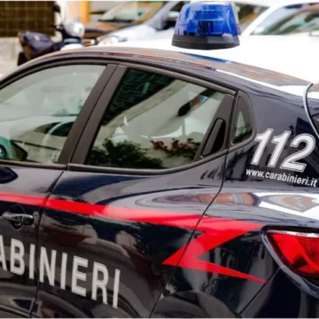 Viterbo, rubava cellulari in pieno centro storico, arrestato