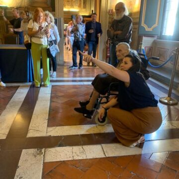 Festa dei nonni, Teresa compie 103 anni e la festeggiano in Comune