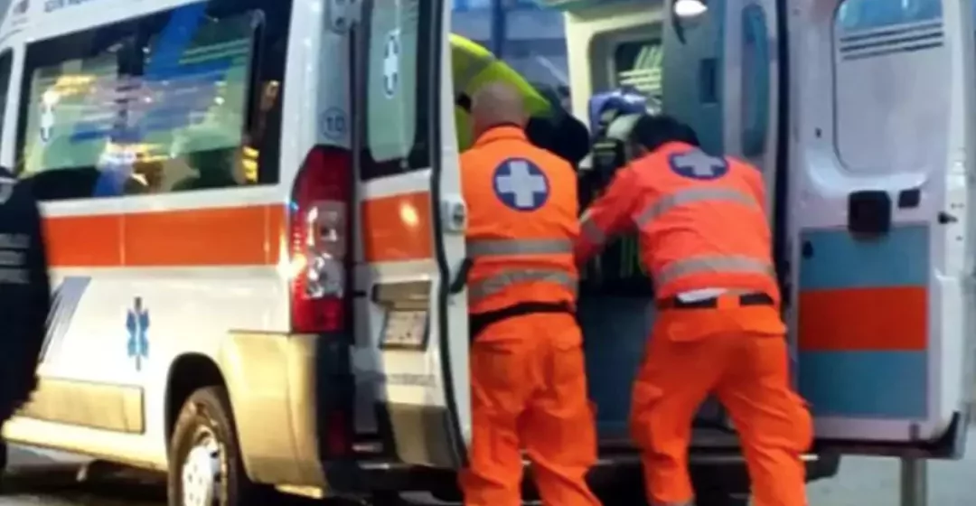 Incidente tra tre macchine sulla Cassia, nei pressi di Montefiascone, feriti due conducenti