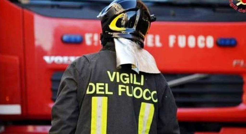 Vento forte in Tuscia, 50 interventi dei vigili del fuoco