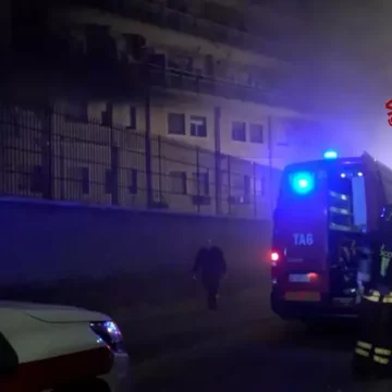 Incendio all’ospedale di Tivoli, 4 morti: oltre 200 evacuati