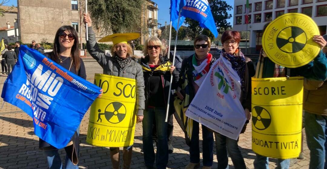 Comitato non ce la beviamo e Medici per l’ambiente alla manifestazione “No scorie”