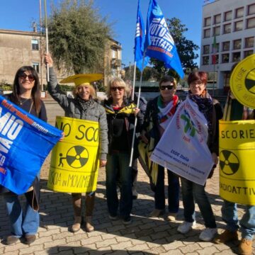 Comitato non ce la beviamo e Medici per l’ambiente alla manifestazione “No scorie”