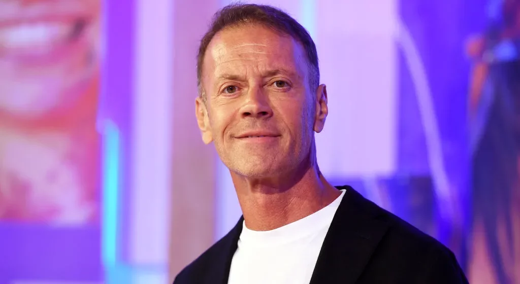 Rocco Siffredi denunciato da una giornalista: «Mi ha molestata dopo l’intervista»