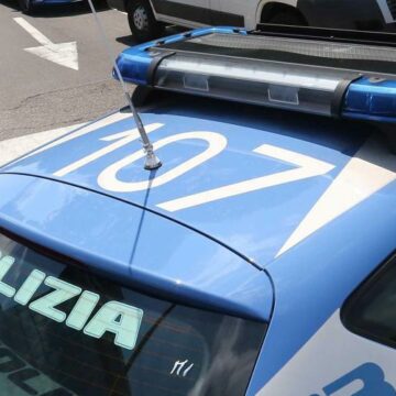 Rapina e spari in parcheggio hotel: 55enne ferito grave