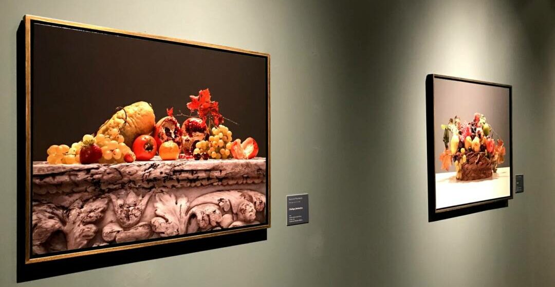 “Luciano Ventrone, il pittore dell’ìperbole”, a Valle Faul una splendida mostra di arte iperrealista