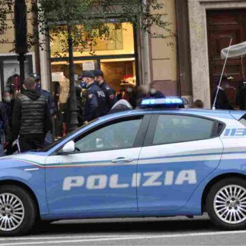 Sequestra la ex e la aggredisce: giudizio immediato per un 49enne viterbese