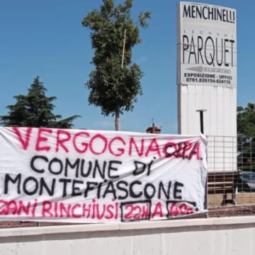 Montefiascone, canile comunale, protesta degli animalisti