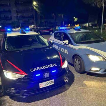 Tentato omicidio: accoltella una 33enne, poi cerca di uccidere il compagno