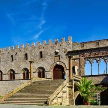 Viterbo, tragedia in centro, giovane trovato senza vita in piazza San Lorenzo