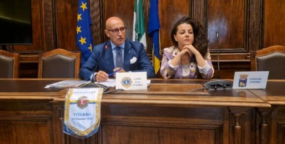 Viterbo, la staffetta della pace arriva in Comune