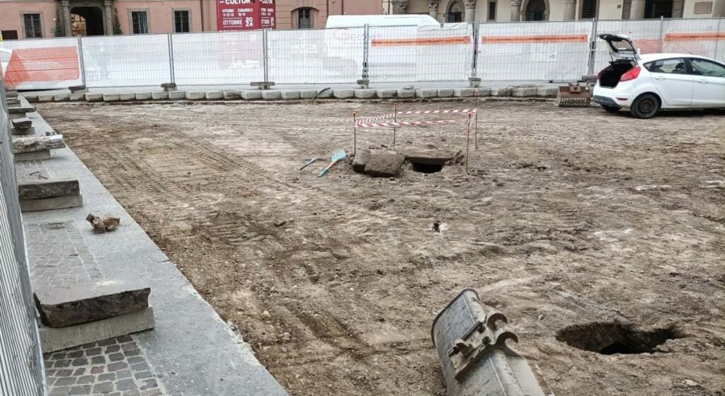 Viterbo,  Piazza del Plebiscito, suspance per le verifiche della Sovrintendenza