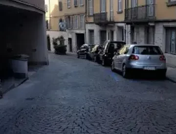 Viterbo, rissa in via della Cava